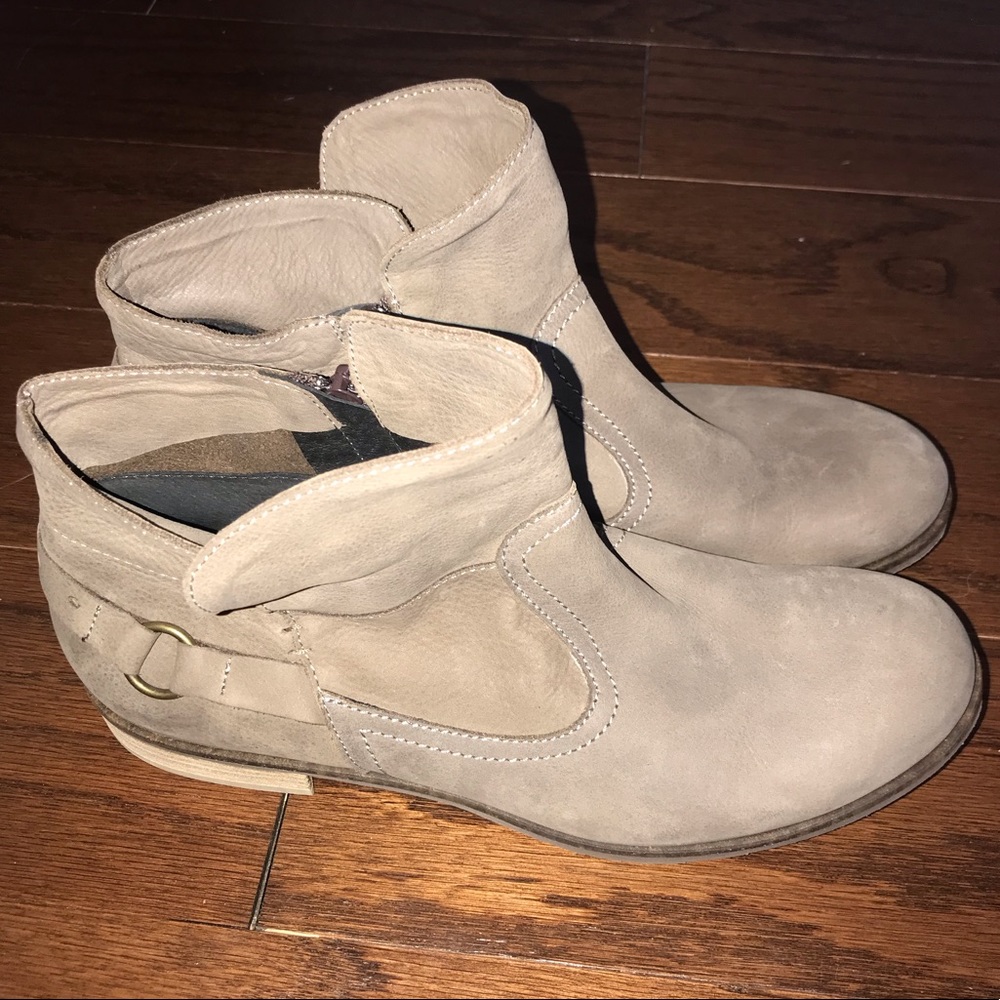 Cordani beige boots in size 41